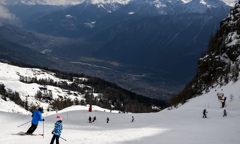 Incendie de Crans-Montana : des responsables municipaux visés par une enquête approfondie