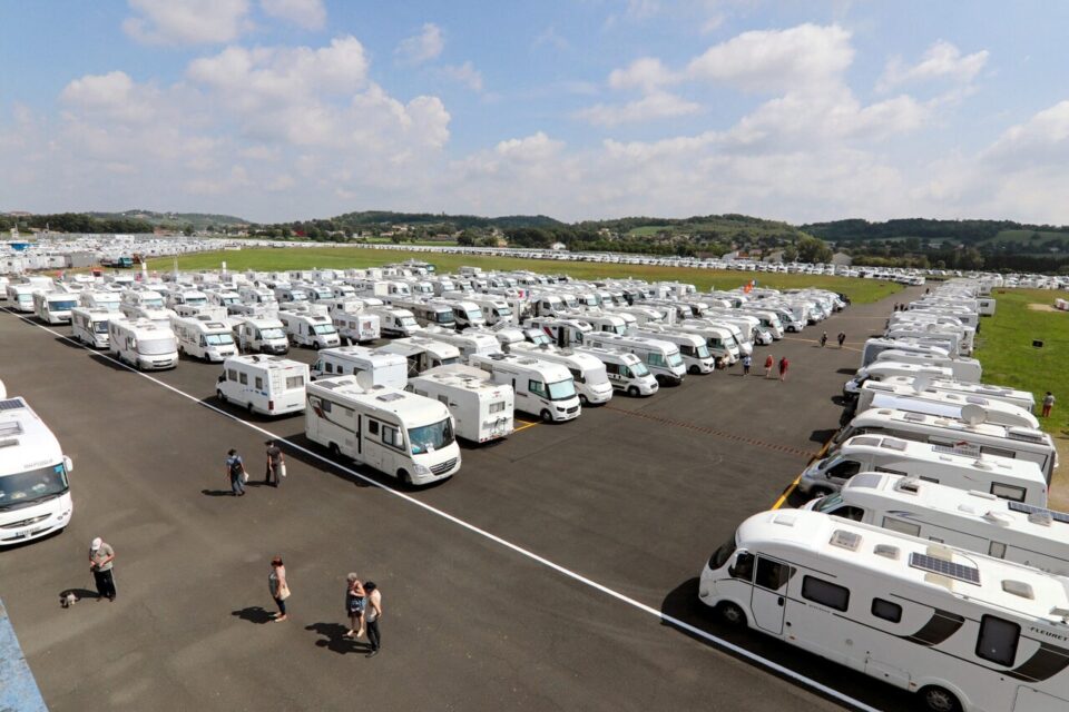 Une arnaque massive aux camping-cars : des centaines de victimes en Dordogne