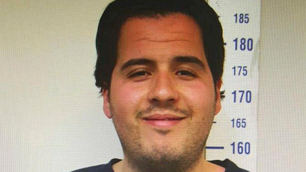 Brahim Bahrir, Terroriste Libéré en Décembre, Meurt après Menace à L’Arc de Triomphe