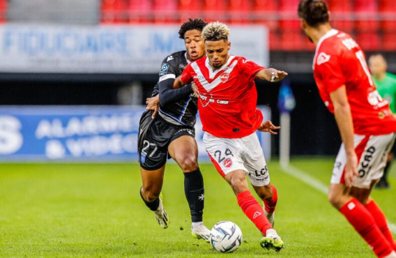 Rudy Mater : L&rsquo;ancien héros qui redresse le VAFC avant la chute