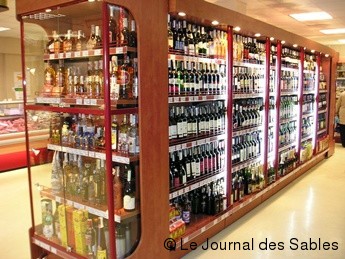 Un jury de La Rochelle condamne deux jeunes récidivistes à trois ans d’emprisonnement après avoir tué une jeune femme