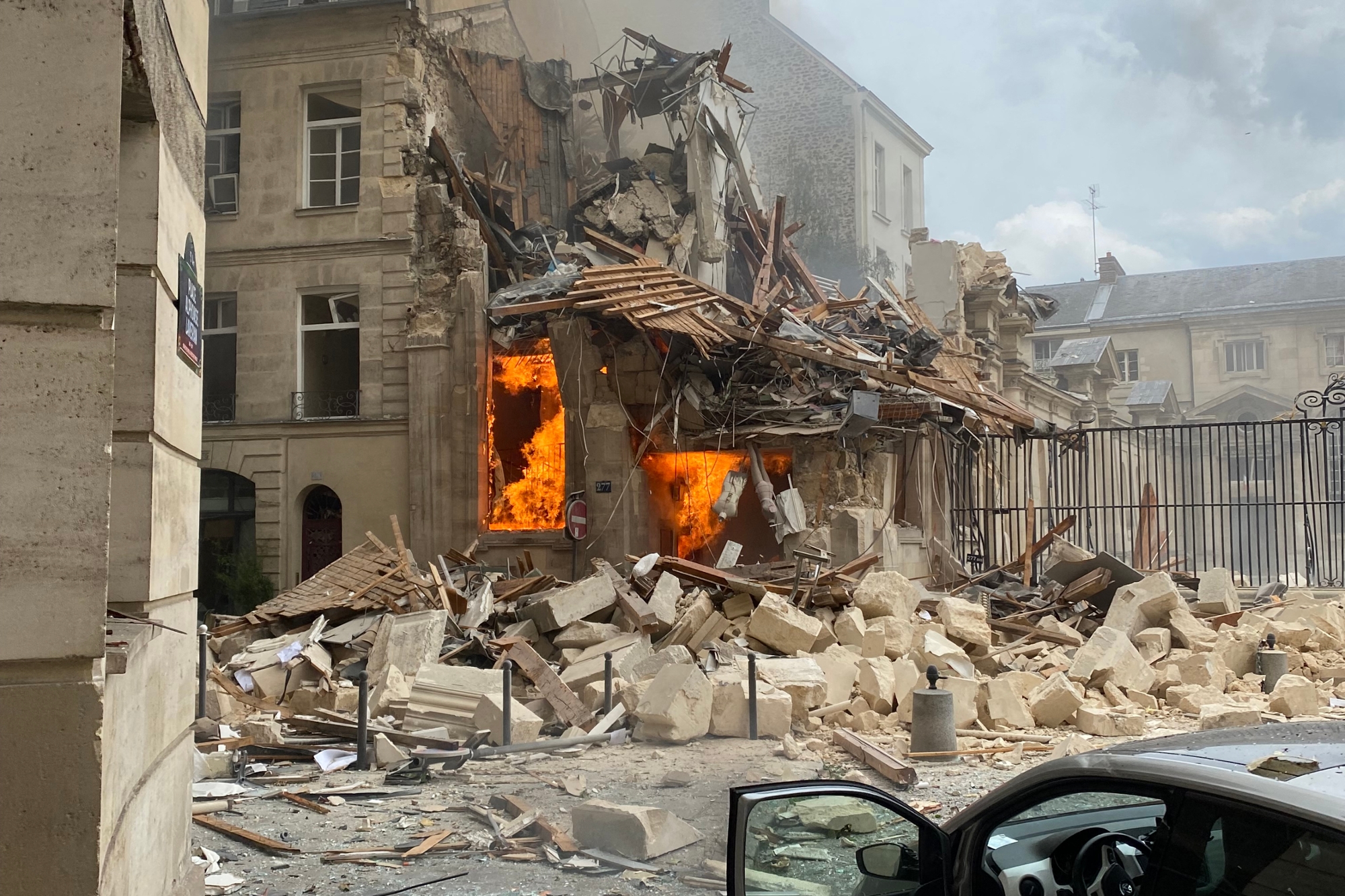 Une explosion nocturne réduit en ruine un Burger King en chantier à Prunelli di Fiumorbo