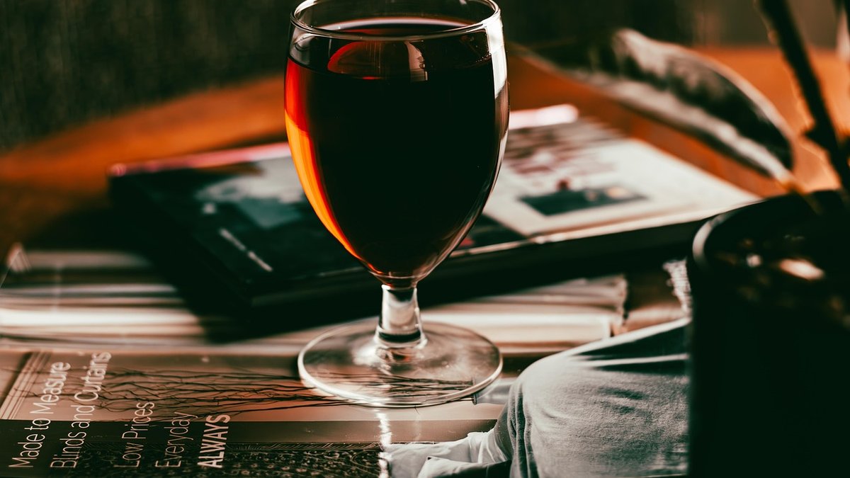 Terreur religieuse dans un bar familial : deux frères algériens menacent de mort avant d’être contrôlés