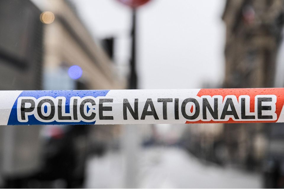 Vierzon secoué par une nuit de tensions : trois policiers blessés et trois mineurs en garde à vue