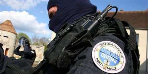 Un sous-officier de la gendarmerie française mis en examen pour des actes pédophiles après une quinzaine de plaintes